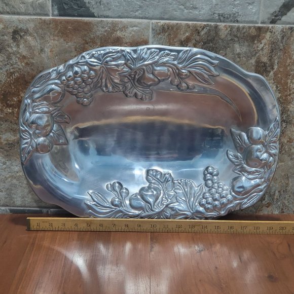 TableTops Unlimited Large Silver Oval Fruit Platter Serving Bowl Oven Safe - Picture 6 of 12